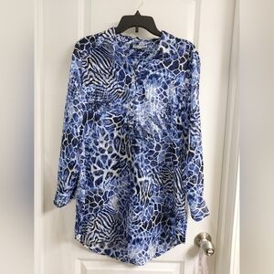 NWOT JM Collection Blue Graphic Long Sleeve Blouse